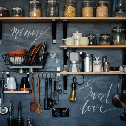 como decorar una cocina peque�a - estanter�a