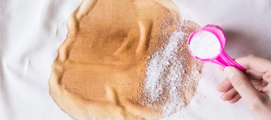 lluvia Memorizar público Aprende cómo quitar manchas en ropa blanco sin fallar en el intento |  Homecenter