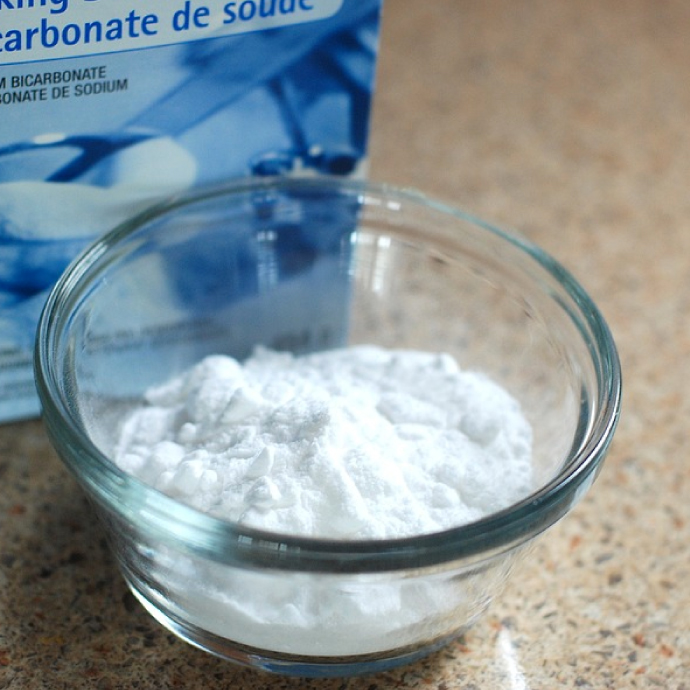 como quitar el mal olor de la nevera - bicarbonato de sodio