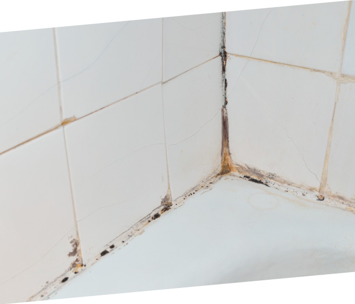 como remodelar una cocina arreglando las grietas y humedad